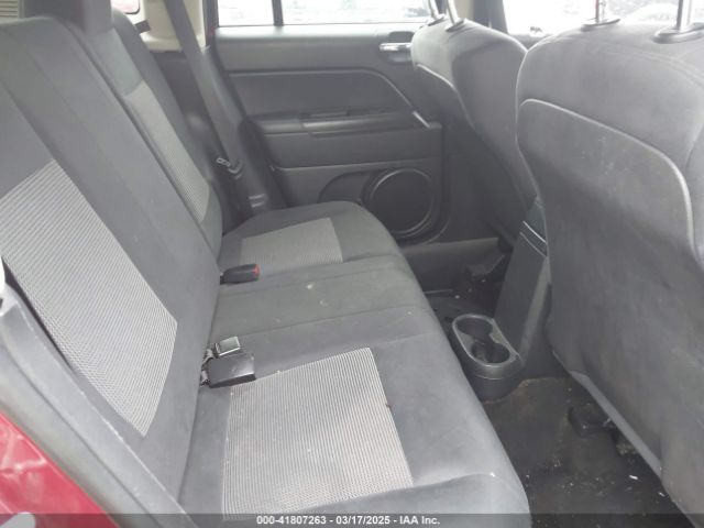 1C4NJDBB9ED809425 Jeep Compass Sport