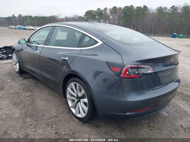 2018 TESLA MODEL 3 5YJ3E1EB8JF116645 Photo 2