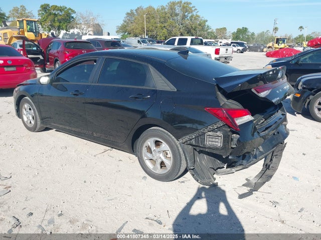 KMHLL4AG1MU123565 Hyundai ELANTRA SE