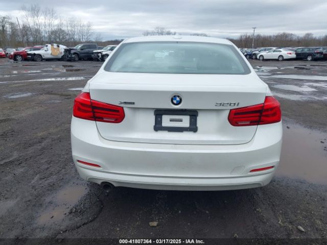 WBA8E5G54JNV02904 BMW 320i Xdrive