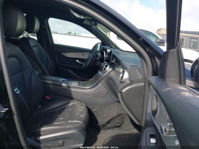 WDC0G8DB7LF718775 Mercedes-Benz GLC 300