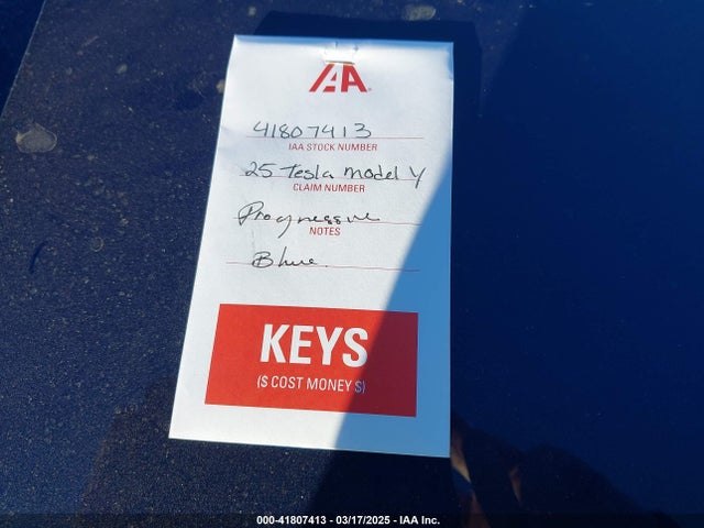 2025 TESLA MODEL Y 7SAYGDED5SA374626 Photo 10