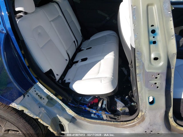 2025 TESLA MODEL Y 7SAYGDED5SA374626 Photo 7