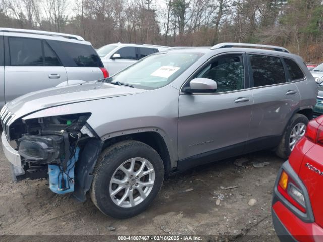 1C4PJMCS5HW570195 Jeep Cherokee Latitude 4x4