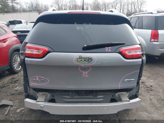 1C4PJMCS5HW570195 Jeep Cherokee Latitude 4x4