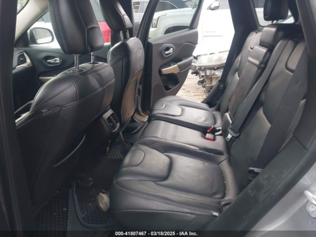 1C4PJMCS5HW570195 Jeep Cherokee Latitude 4x4