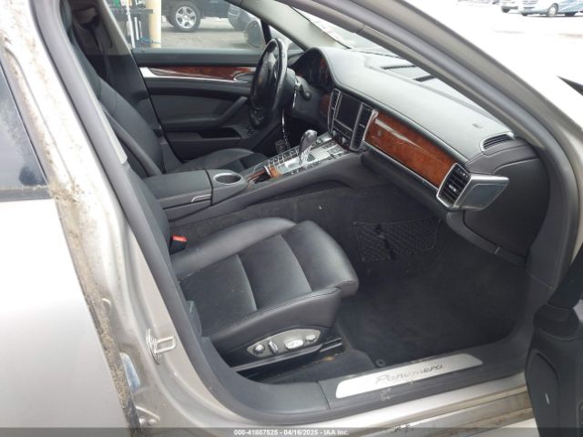 2011 PORSCHE PANAMERA WP0AA2A78BL021432 Photo 4