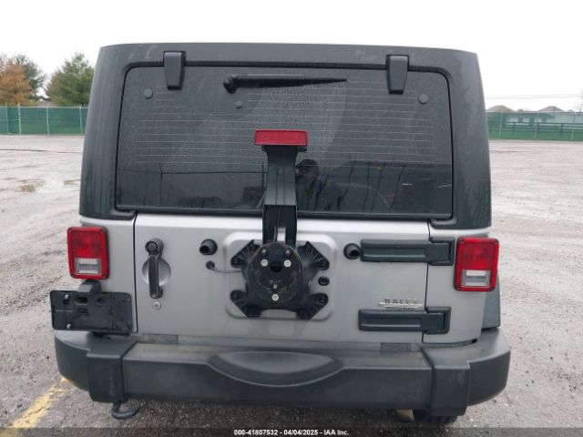 1C4BJWDG7GL268181 Jeep Wrangler Unlimited Sport