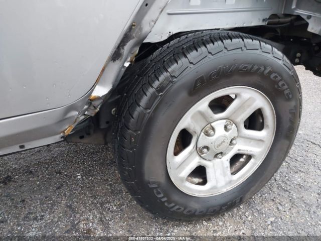 1C4BJWDG7GL268181 Jeep Wrangler Unlimited Sport