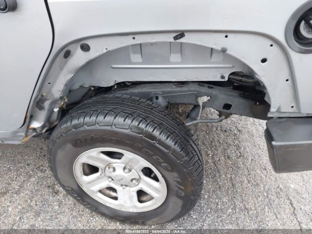 1C4BJWDG7GL268181 Jeep Wrangler Unlimited Sport