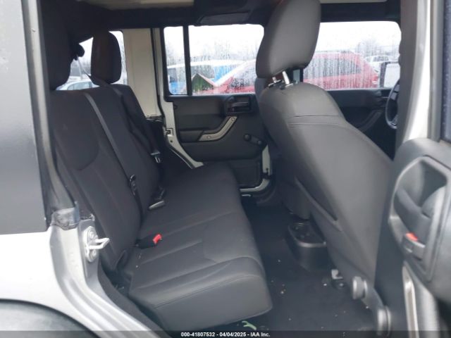 1C4BJWDG7GL268181 Jeep Wrangler Unlimited Sport
