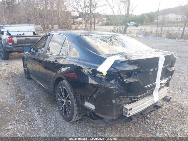 4T1B11HK3JU559369 Toyota CAMRY SE