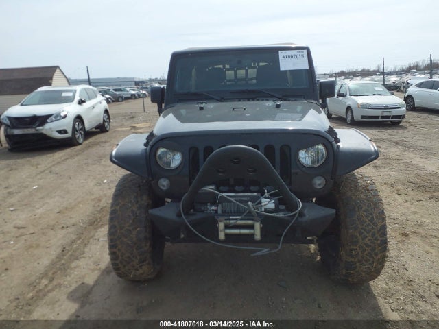 1C4BJWDG6FL608967 Jeep Wrangler Unlimited Sport