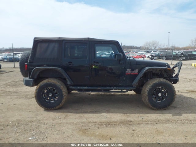 1C4BJWDG6FL608967 Jeep Wrangler Unlimited Sport