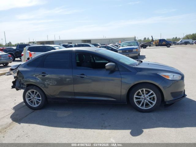 1FADP3F2XJL302358 Ford FOCUS SE
