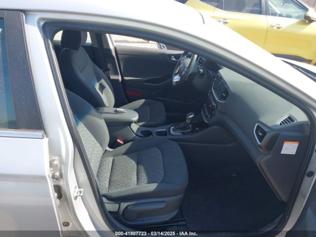 KMHC75LC7HU056285 Hyundai Ioniq Hybrid Sel