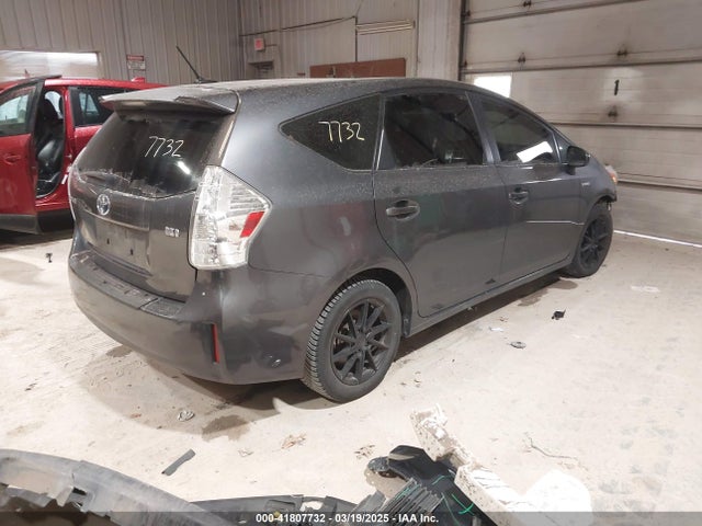 JTDZN3EU6E3310164 Toyota Prius V Three