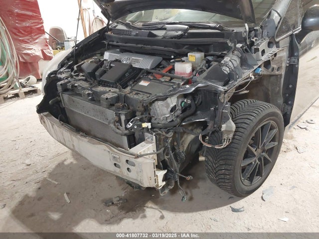 JTDZN3EU6E3310164 Toyota Prius V Three