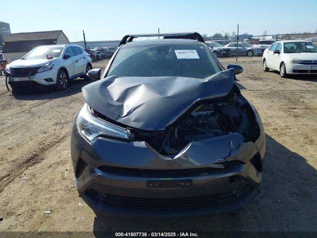 JTNKHMBX4K1025527 Toyota C-HR XLE
