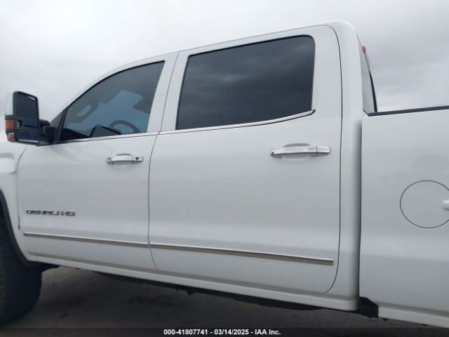 1GT12UE89GF172877 GMC Sierra 2500hd Denali
