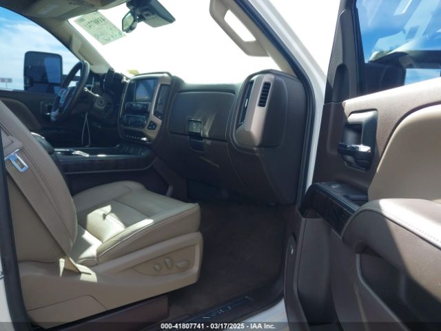 1GT12UE89GF172877 GMC Sierra 2500hd Denali
