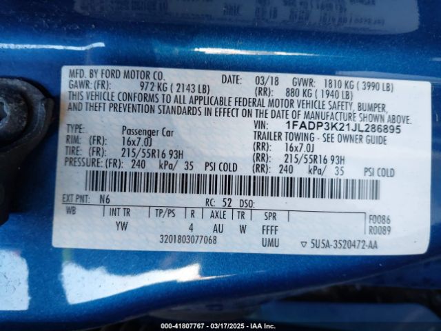 1FADP3K21JL286895 Ford FOCUS SE