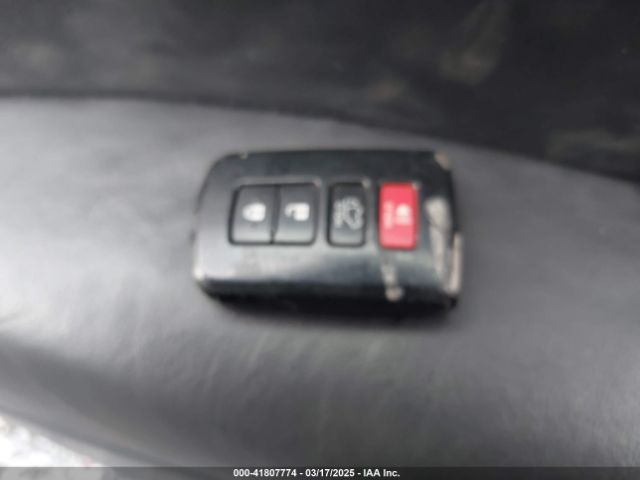5TDJZRFH3KS605142 Toyota Highlander Xle