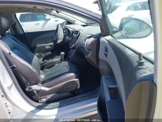 1G1JF5SB4J4136231 Chevrolet Sonic Premier Auto