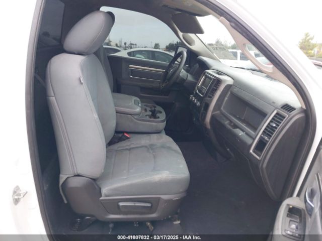 3C6JR6AT5HG721676 RAM 1500