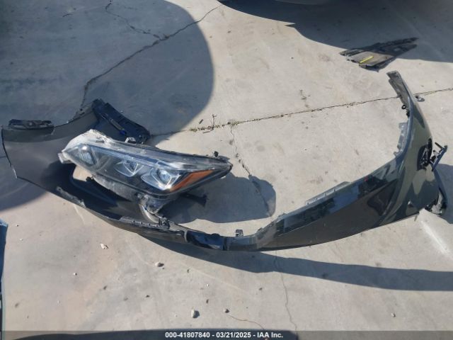 JTNKHMBX6L1084659 Toyota C-HR LE