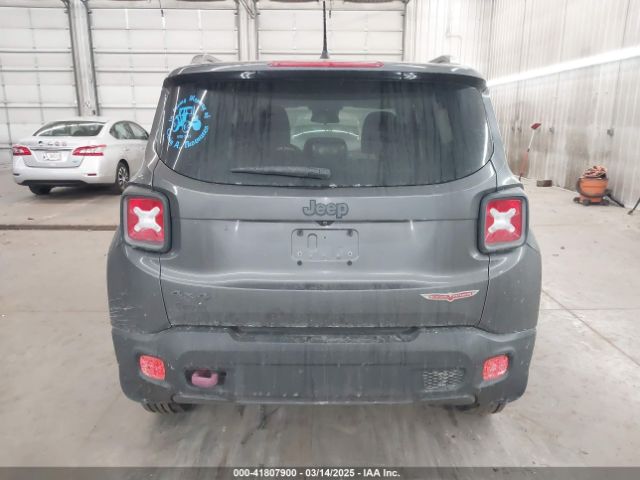 ZACCJBCB4HPG63077 Jeep Renegade Trailhawk 4x4