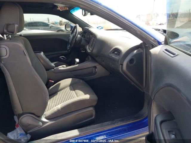 2C3CDZAG6KH668812 Dodge Challenger Sxt