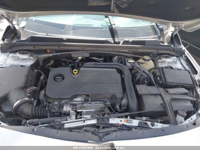 1G1ZD5STXNF122152 Chevrolet Malibu Fwd Lt