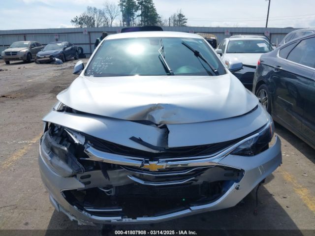 1G1ZD5STXNF122152 Chevrolet Malibu Fwd Lt