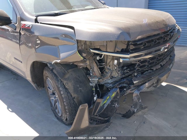 1GNSKPKD8MR303418 Chevrolet Tahoe 4wd Z71