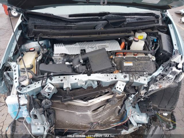 JTDKN3DU0F1880273 Toyota Prius Two
