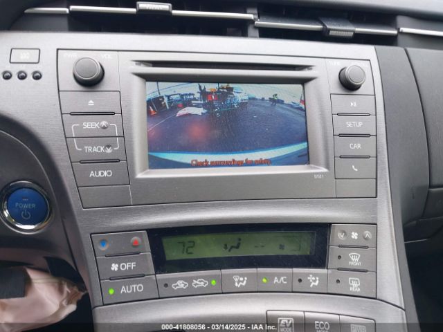 JTDKN3DU0F1880273 Toyota Prius Two