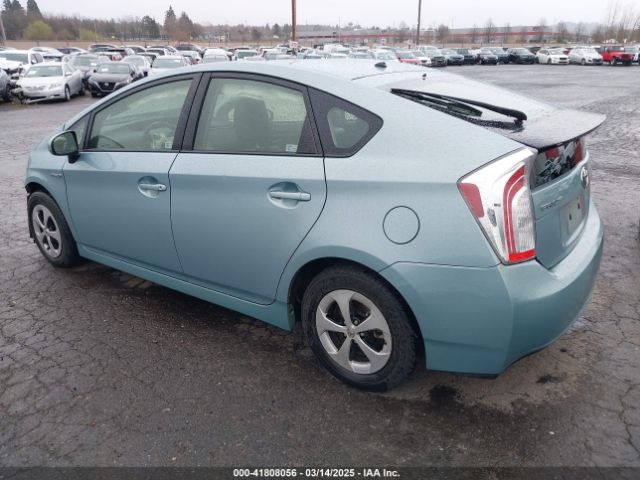 JTDKN3DU0F1880273 Toyota Prius Two
