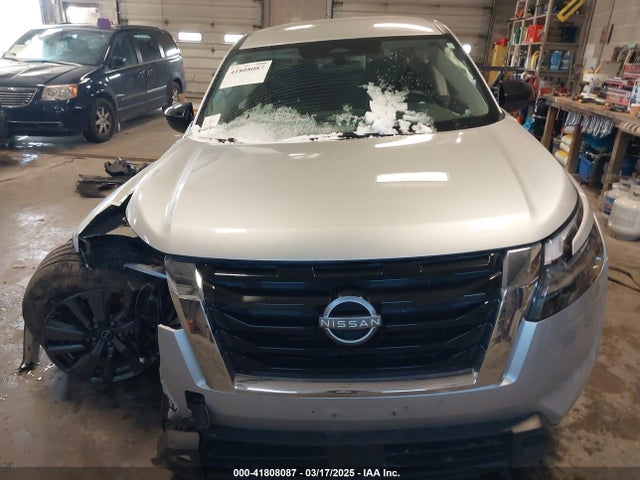 5N1DR3AC3PC219508 Nissan Pathfinder S 4wd
