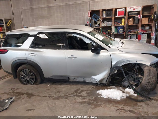 5N1DR3AC3PC219508 Nissan Pathfinder S 4wd