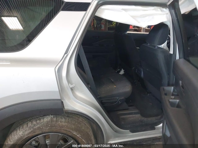 5N1DR3AC3PC219508 Nissan Pathfinder S 4wd