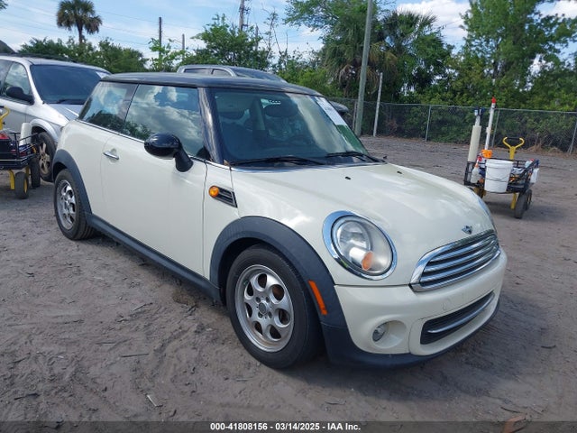 2013 MINI HARDTOP WMWSU3C56DT680199 Photo 0