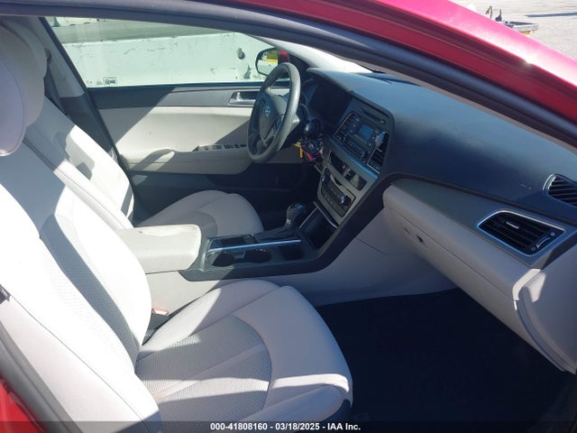 5NPE24AF9FH136584 Hyundai SONATA SE