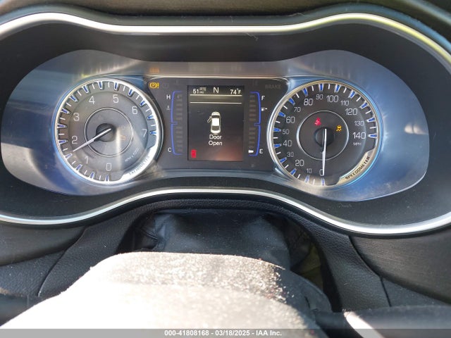 Chrysler 200 Touring 2016 1C3CCCFBXGN188056 Image 7
