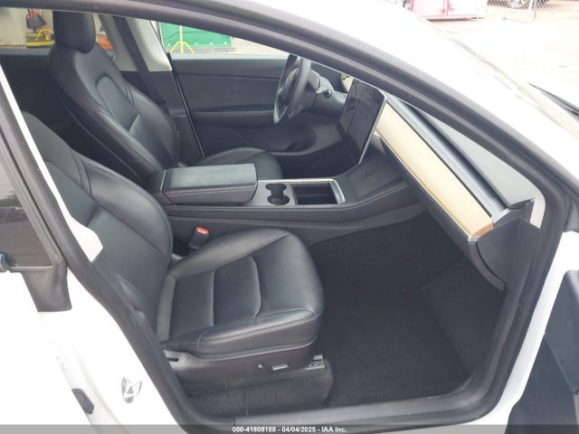 2021 TESLA MODEL Y 5YJYGDEE8MF293745 Photo 4