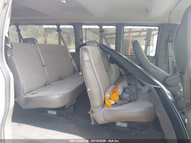 1GAZGPFG1L1201171 Chevrolet Express Passenger Rwd 3500 Extended Wheelbase Lt
