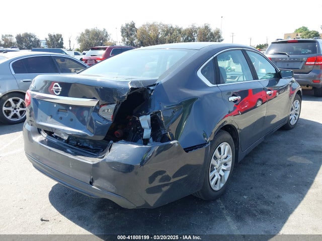 1N4AL3AP7JC125320 Nissan Altima 2.5 S