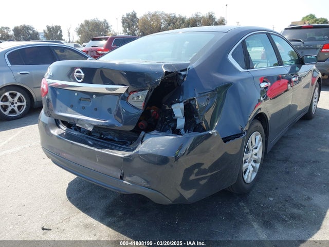 1N4AL3AP7JC125320 Nissan Altima 2.5 S