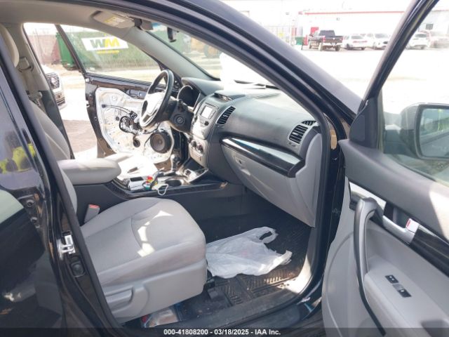 5XYKT4A6XFG580211 KIA SORENTO LX