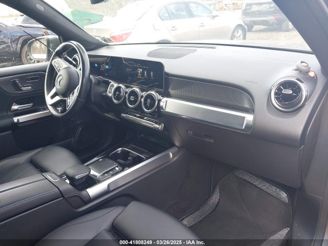 41808249 :رقم المزاد ، W1N4M4HB2MW102365 vin ، 2021 Mercedes-benz Glb 250 4matic مزاد بيع